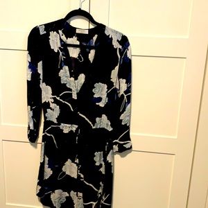 Aritzia (Babaton) Navy floral dress